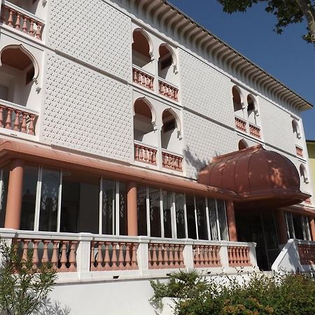 Hotel Victory Cesenatico Extérieur photo