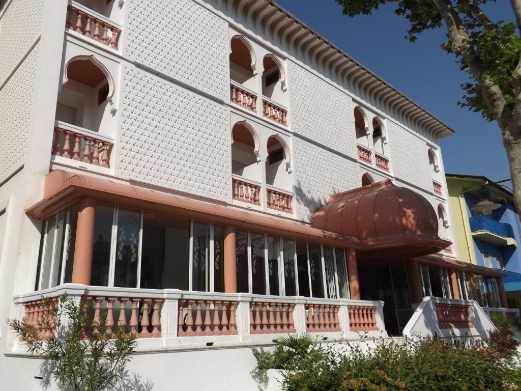 Hotel Victory Cesenatico Extérieur photo