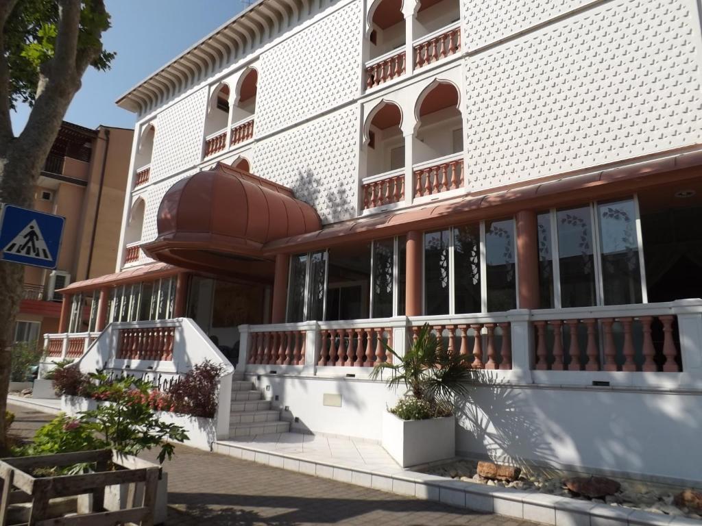 Hotel Victory Cesenatico Extérieur photo