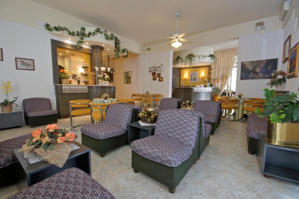Hotel Victory Cesenatico Extérieur photo