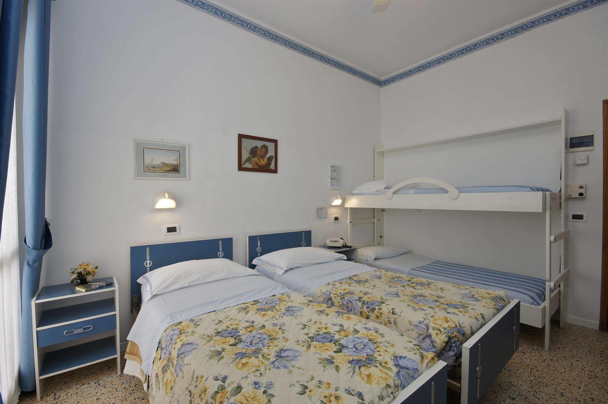 Hotel Victory Cesenatico Extérieur photo